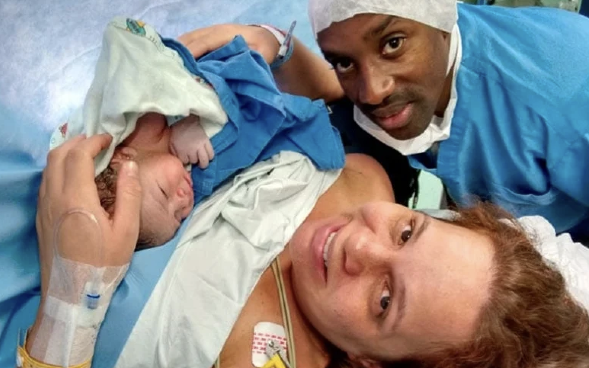 Danielle Araújo mit ihrem Mann direkt nach der Geburt ihres Sohnes