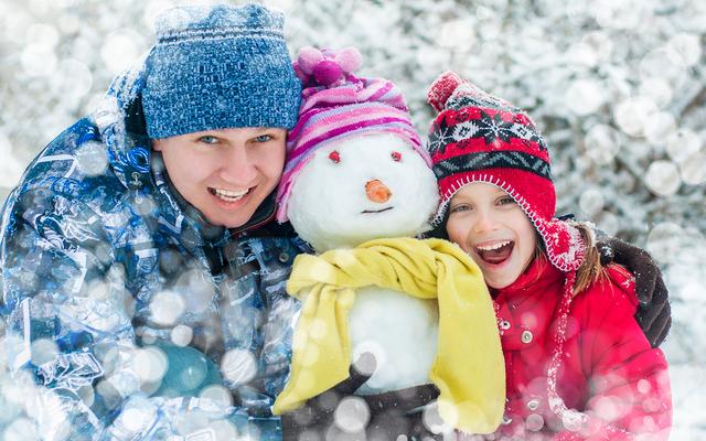 Familienzeit im Schnee