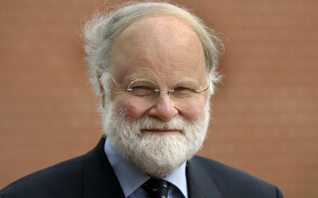 Manfred Lütz ist Psychiater, Theologe und Bestsellerautor.
