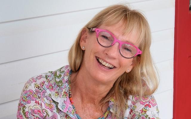 Iona Rossely 