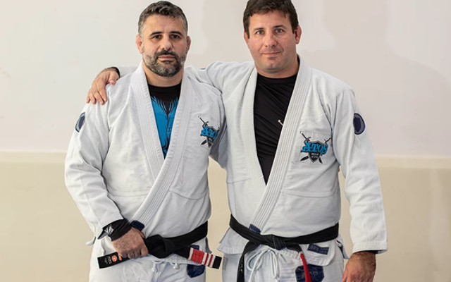 Fabio Schucman (links) mit Jiu-Jitsu-Lehrer Ilan Schucman