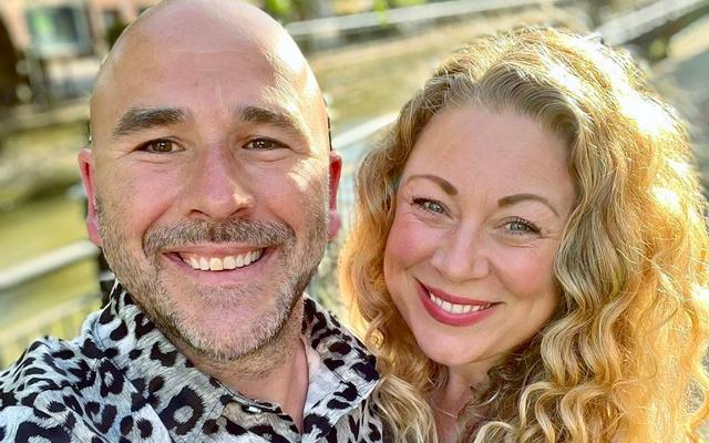 Jo Hargreaves mit ihrem Mann