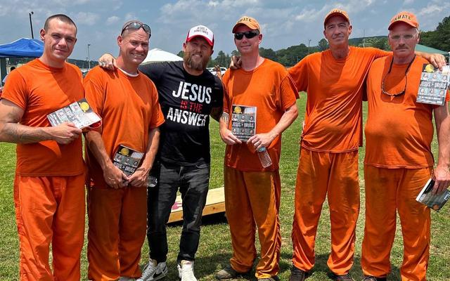 Jordan Wilson auf Evangelisationstour in Fort Payne