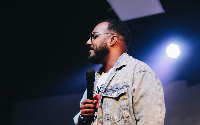 Ein Zeugnis kann hilfreich, aber auch manipulativ sein. (Symbolbild)