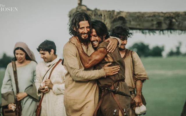 Jesus und Petrus in der Fernsehserie «The Cosen»