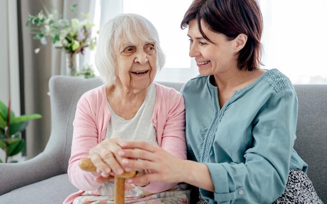 Mit der älter werdenden Mutter im Gespräch