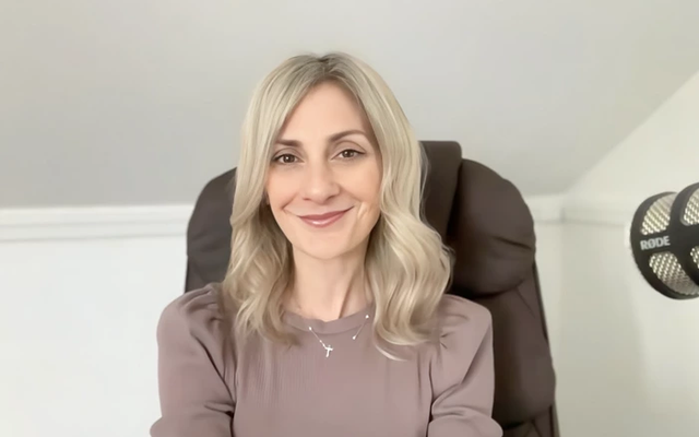 Jenn Nizza fand den Weg aus der Esoterik durch Jesus Christus.