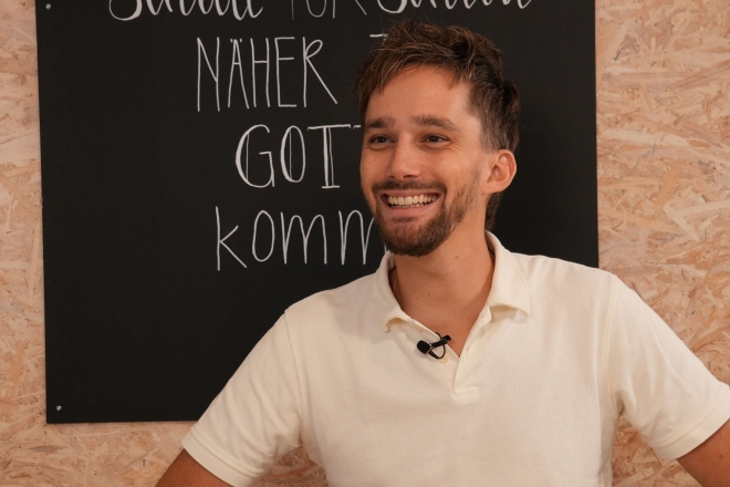 Alexander Bachmann im Talk bei Livenet