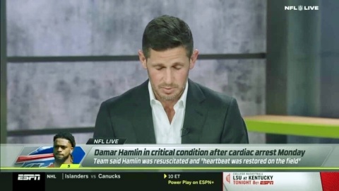 Dan Orlovsky betet vor laufender Kamera