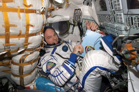 Jeffrey Williams auf einer Expedition im All