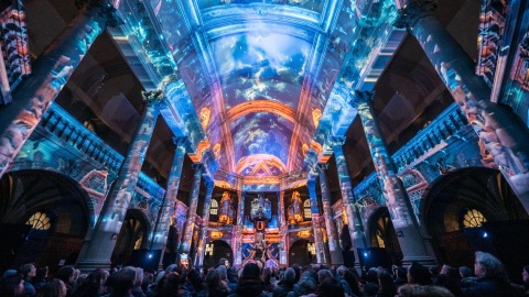 Lichtshow «Genesis»