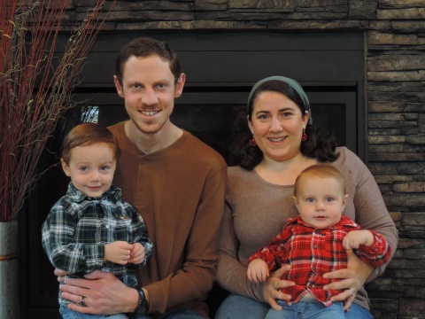 MAF-Pilot Ryan Koher mit Familie