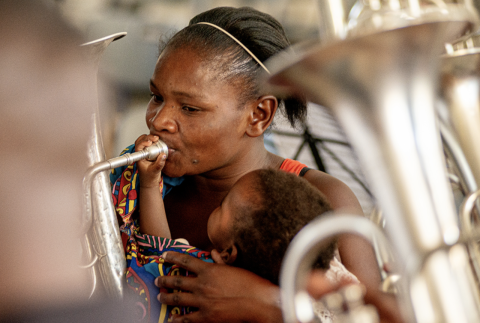 Afrikanische Musikerin