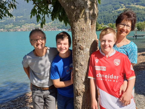 Familie Graf: Andreas, Manuel, Nicola und Christin, wohnen in Brienz