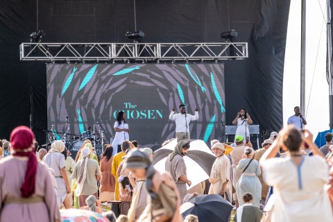 Bonner Family performt am Set von «The Chosen»