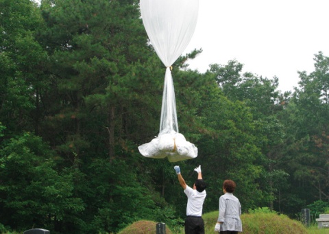 Ballonsendungen mit Bibeln wurden von Südkorea verboten