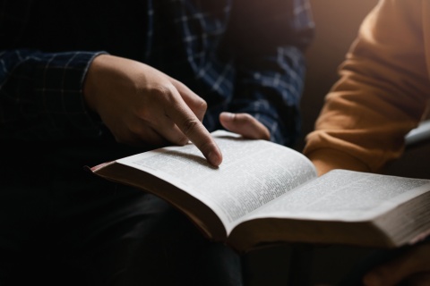 Die Bibel gibt Antworten zu jeglichen Fragen