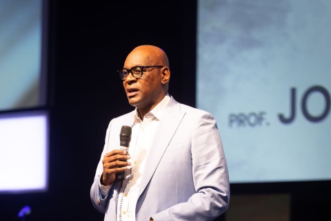 Pastor Agu Irukwu ist Pastor einer der grössten Kirchen Englands.