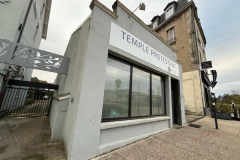 Eine evangelische Gemeinde ersetzte den ehemaligen Sexshop in der Rue de la Viotte.