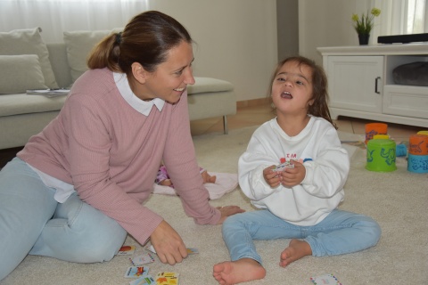 Nadine Specchia mit ihrer Tochter Mila