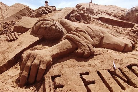 Die Figur wurde in Bolivien zur Feier des Karwoche erstellt.