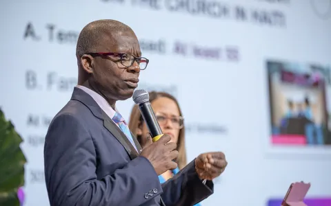 Pastor Pierre Caporal: der adventistischer Kirchenleiter in Haiti