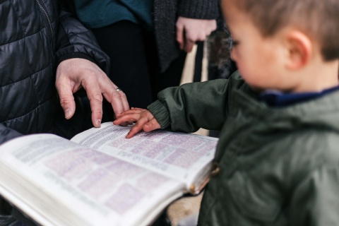 Es ist wichtig, den Kindern schon früh den Glauben weiterzugeben