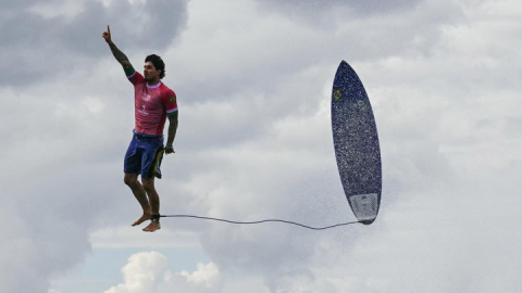 Gabriel Medina gibt Gott die Ehre