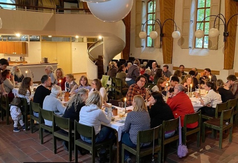 Das gemeinsame Essen steht im Zentrum der Dinner Church