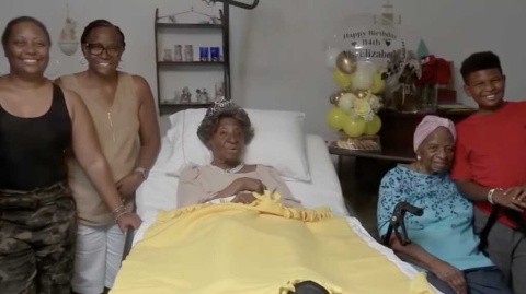 Elizabeth Francis an ihrem Geburtstag