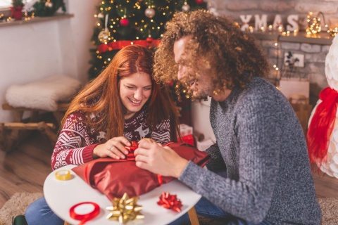 Warum beschenken wir uns an Weihnachten?