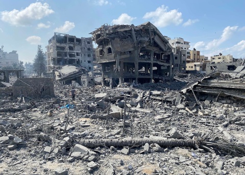 Husam bietet Hilfe in Gaza an