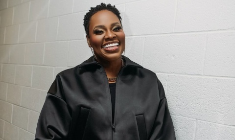 Tasha Cobbs Leonard