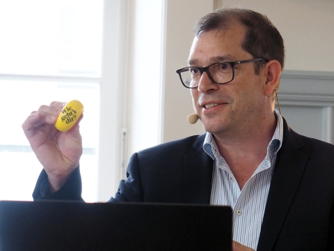 Peter Schneeberger referierte zum Thema Resilienz