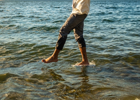 Das Wasser überqueren