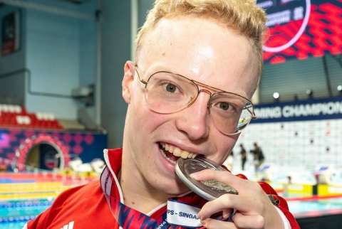 Josia Topf nach dem Gewinn der Silbermedaille