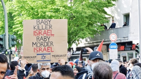 Seit dem Terror-Massaker vom 7. Oktober 2023 finden in Berlin regelmäßig Demonstrationen gegen Israel statt (Archivbild) 