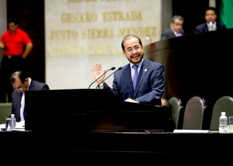Bundesabgeordneter Hugo Eric Flores Cervantes von der Nationalen Erneuerungsbewegung