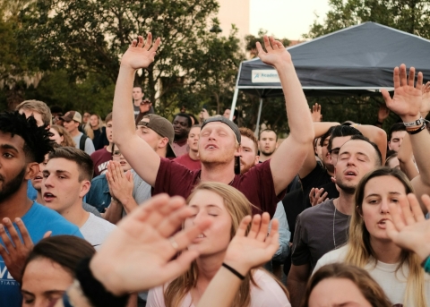 Gott ist auch mitten unter den Studenten in North Carolina (Symbolbild)