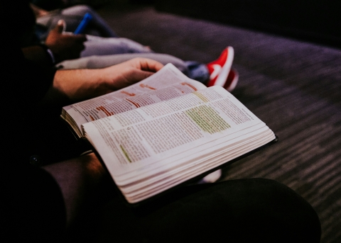 Die Bibel ist der grösste Ratgeber für die Gesellschaft