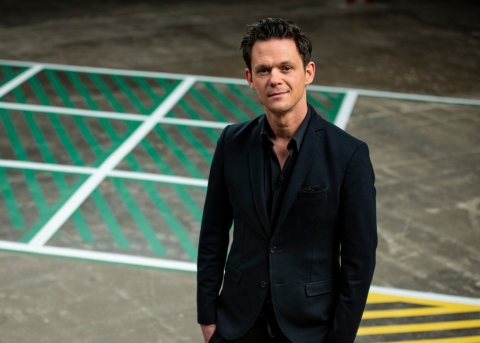 Jo Schück ist ein Moderator der ZDF-Serie «unbubble – 13 Fragen»