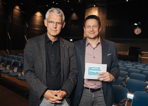 Prof. Dr. Heino Falcke (links) mit PromisGlauben-Chefredakteur Markus Kosian