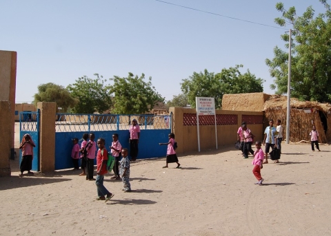 Wieder wurde eine Schule in Nigeria angegriffen und Hunderte Schüler entführt (Symbolbild)
