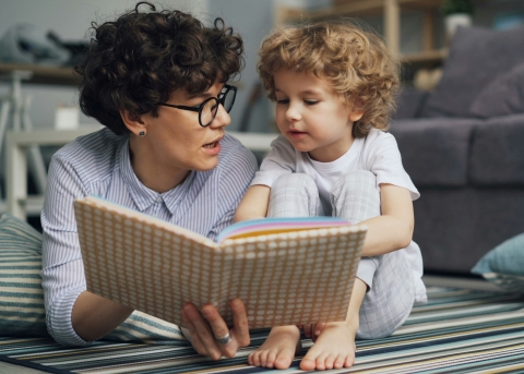 Ein Bewusstsein für Leid zu schaffen kann den Kinderglauben stärken